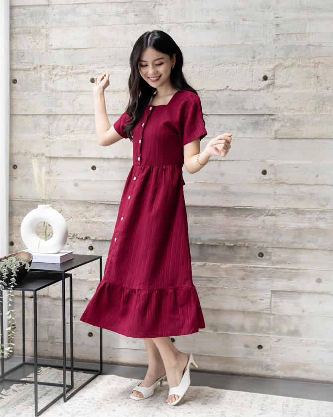 ✿ Bahan : Baby Crush ✿ Tebal, tidak menerawang dan awet ✿ Lembut, adem dan cepat menyerap keringat ✿ Warna dan motif anti pudar